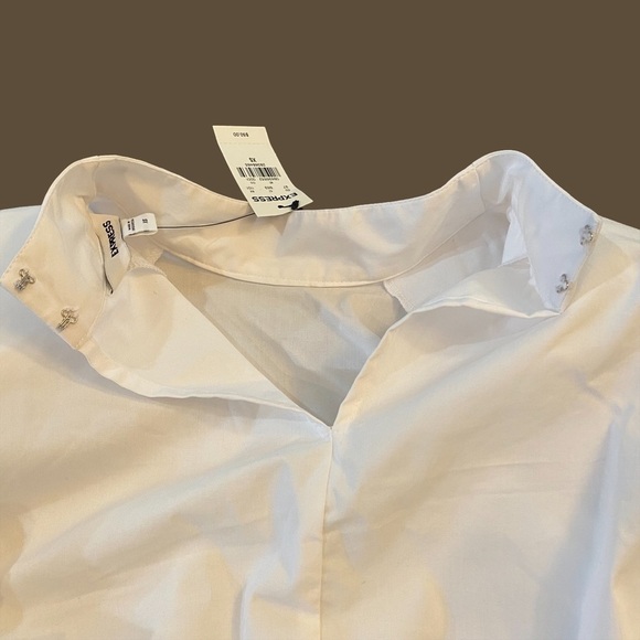 NWT Express Cropped Tie Waist Sleeveless Shoulder Pad Top, White, Size XS - Picture 8 of 14